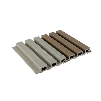 comprar el panel de pared estriado compuesto plástico del tablón de madera de panel de revestimiento de 23x135m m WPC Brown interior fabricación en línea