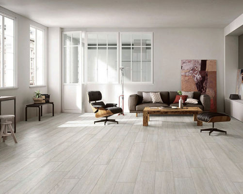 comprar Tejas de porcelana de efecto de madera gris claro 200x1200mm 9.5mm fabricación en línea