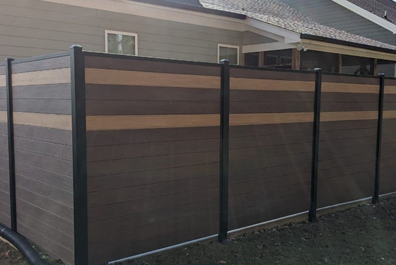 Cercando la cerca For Building Decor de la pared con barandilla exterior del gris WPC 170x24m m 24x170m m