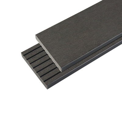 Cerca exterior compuesta plástica de madera Panel Wall For que construye dirigiendo WPC dentro del tablero 71x21m m Gray Plank
