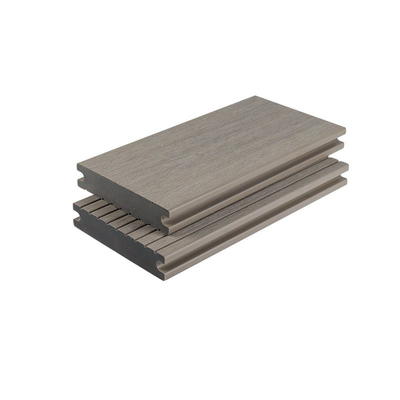 Tablero de panel de plástico de madera maciza gris anticorrosión a prueba de humedad decoración de patio 145x30mm