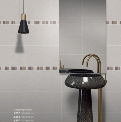 SGS azulejos de pared interior y azulejos de porcelana de cuerpo completo gris de 300x600 mm para decoración de balcones