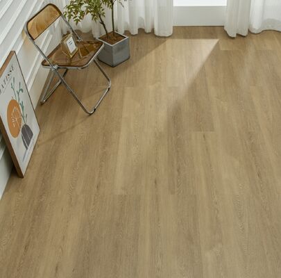 Suelo SPC de 1220x180mm, grosor 5mm, interior, marrón, con revestimiento UV y patrón de madera, para reconstrucción