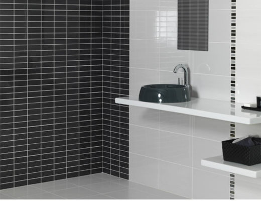 Cuarto de baño de cerámica 14kgs/Ctn brillante negro blanco de la cocina de las tejas del subterráneo de PRIMERA el 10x20cm